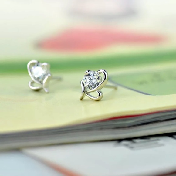 925 Crystal Butterfly ✶ Earrings - Picture 3 of 7